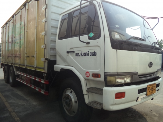 ขายรถบรรทุก 10 ล้อตู้แห้ง นิสสันUD CNG