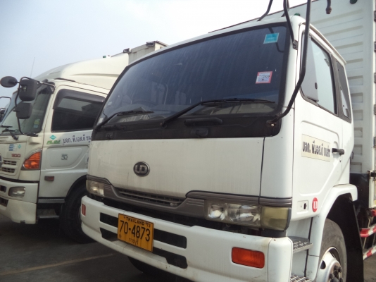 ขายรถบรรทุก 10 ล้อตู้แห้ง นิสสันUD CNG