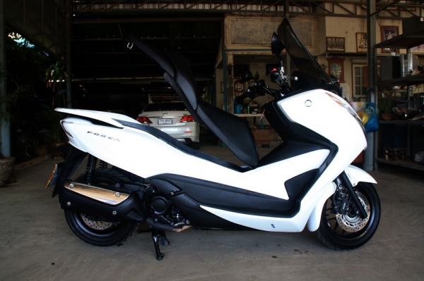 ขาย FORZA 300 ปี 2013 ABS ขาว ทะเบียนพร้อมโอน 104000