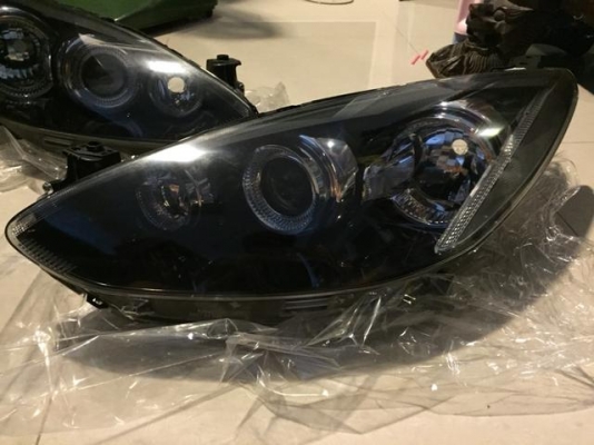 ไฟหน้า Mazda 2 Projecter