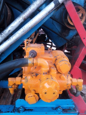 ขายรถเกี่ยวข้าว ไทยเส็งก้อน200ป23เครื่องjo8c