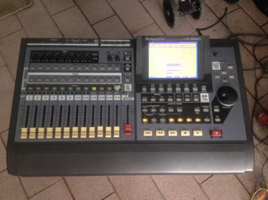 ROLAND VS 1880 DIGITAL STUDIO 24 BIT เก่าญี่ปุ่นเเท้สภาพสวยใช้ไฟ100v