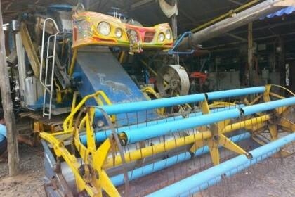 ขายรถเกี่ยวข้าว จ้าวช้างไวไฟ ตัวเดิน12 เครื่อง260เทอร์โบ สภาพสวยพร้อมใช้งานสนใจโทร 090-8588220คุณนะ 093-3258446คุณบิว หรือเข้าดูสินค้าอื่นๆได้ที่ www.truck.in.th/498 หรือเพจFacebook ณรงค์ ซื้อขายรถมือสอง (เว็บไซต์ส่วนตัว) หรือFacebook คุณนะ รถบรรทุก