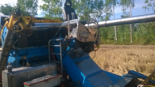 ขายรถเกี่ยวข้าวไทยเจริญ