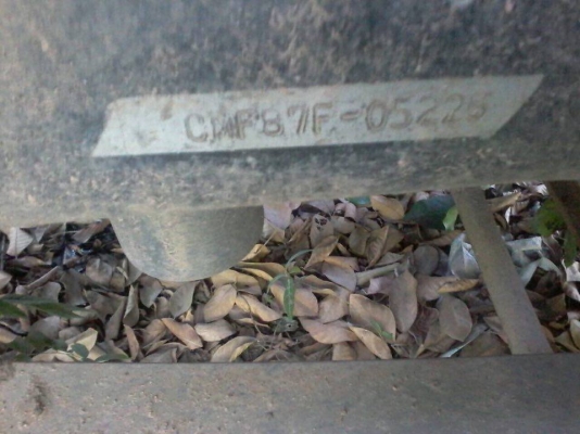 รถ 6 ล้อบรรทุกน้ำ Nissan UD เครื่อง 165 แรง