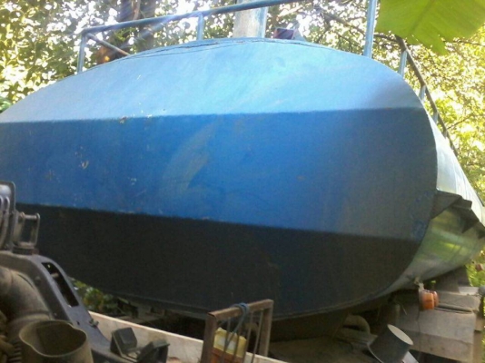 รถ 6 ล้อบรรทุกน้ำ Nissan UD เครื่อง 165 แรง