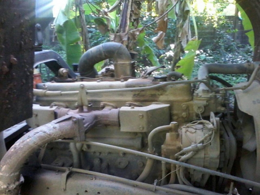 รถ 6 ล้อบรรทุกน้ำ Nissan UD เครื่อง 165 แรง