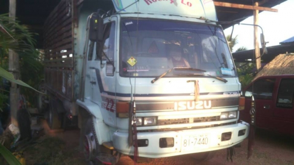 ขายรถ6ล้อ ร็อกกี้195แรง ยาว5.20เมตร เครื่องดีแคชซีสวย สภาพพร้อมใช้งาน เอกสารพร้อมโอน สนใจโทร 090-8588220คุณนะ 093-3258446คุณบิว หรือเข้าดูสินค้าอื่นๆได้ที่ www.truck.in.th/498 หรือเพจFacebook ณรงค์ ซื้อขายรถมือสอง (เว็บไซต์ส่วนตัว) หรือFacebook คุณนะ รถบร