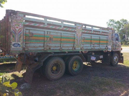 ขายรถ10ล้อ ดั้ม2เพลา ร็อกกี้175แรง เครื่องดีแคชซีสวย สภาพพร้อมใช้งาน เอกสารพร้อมโอน สนใจโทร 090-8588220คุณนะ 093-3258446คุณบิว หรือเข้าดูสินค้าอื่นๆได้ที่ www.truck.in.th/498 หรือเพจFacebook ณรงค์ ซื้อขายรถมือสอง (เว็บไซต์ส่วนตัว) หรือFacebook คุณนะ รถบรร