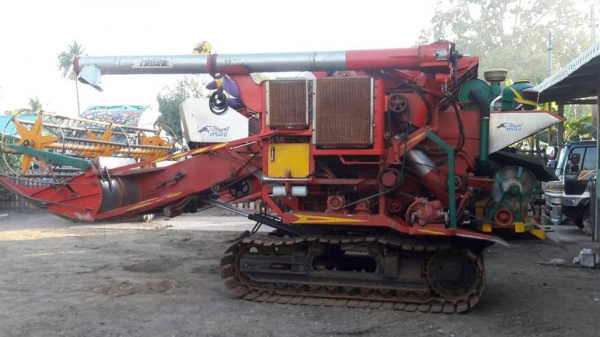 ขายรถเกี่ยวข้าว ไทยเส็งยนต์ รุ่นฟอมเม้อ ปี53 เครื่องJO8C 260เทอโบ ช่วงล่าง12 สภาพพร้อมใช้งาน สนใจโทร 090-8588220คุณนะ 093-3258446คุณบิว หรือเข้าดูสินค้าอื่นๆได้ที่ www.truck.in.th/498 หรือเพจFacebook ณรงค์ ซื้อขายรถมือสอง (เว็บไซต์ส่วนตัว) หรือFacebook คุ