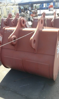 ขายบุ้งกี๋ใส่กับรถขุด ขนาด 200