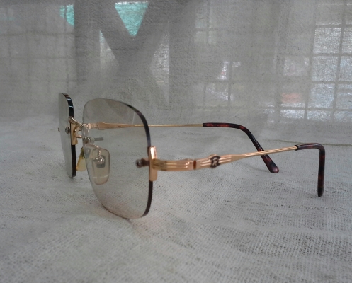 แว่นตาไร้กรอบ (Rimless) สุดคลาสสิค  Rodenstock made in Germany
