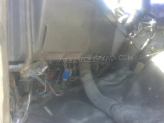 รถบรรทุก 10 ล้อ หัวลาก MITSUBISHI FUSO 527M 225 แรงม้า