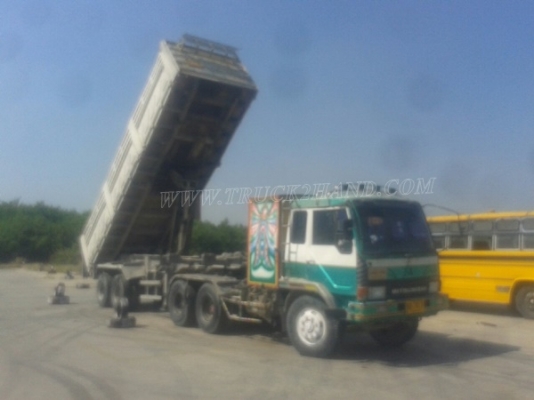 รถบรรทุก 10 ล้อ หัวลาก MITSUBISHI FUSO 527M 225 แรงม้า