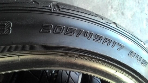 205/45R17 DUNLOP SP SPORT LM 703 ชุด 4 เส้น tel.081-427-3941 ไอดีไลน์ autobot107 205/45R17 DUNLOP SP SPORT LM 703 ชุด 4 เส้น tel.081-427-3941 ไอดีไลน์ autobot107