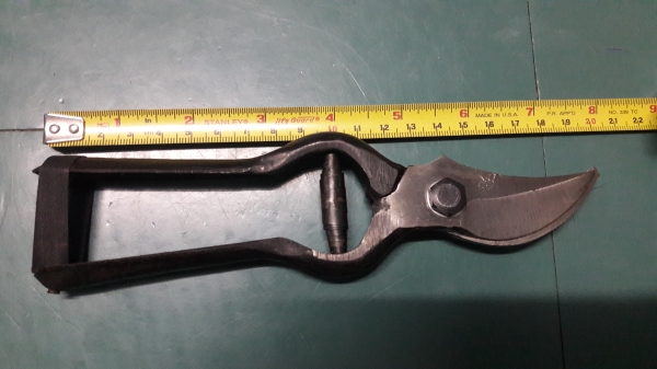 ขายกรรไกรตัดกิ่งไม้ตราไก่งานเก่าเก็บขนาด8" ขายกรรไกรตัดกิ่งไม้ตราไก่งานเก่าเก็บขนาด8"