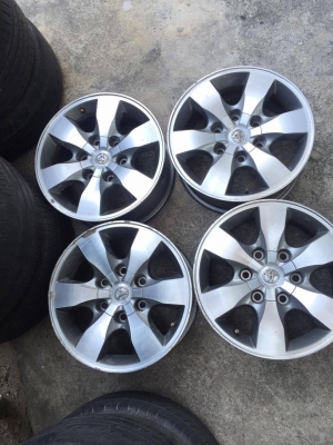 ขายล้อแม็กวีโก้ขอบ 16 ชุดละ 5,500 บาท ราคาลดได้เยอะ