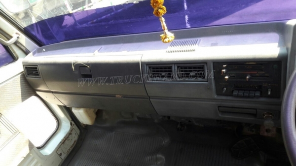 รถบรรทุก 6 ล้อ HINO KM777 กะบะยาว 4.30 เมตร เฟื่องท้าย F