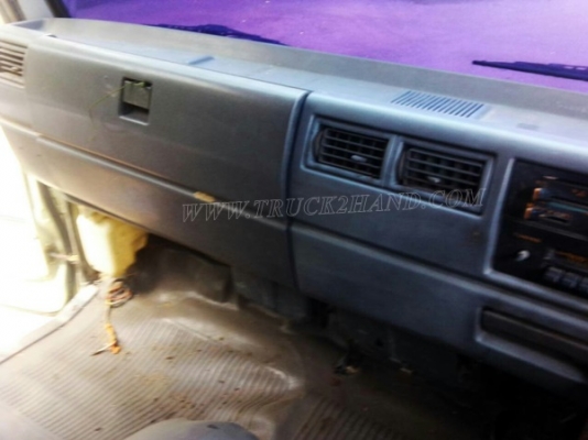 รถบรรทุก 6 ล้อ HINO KM777 กะบะยาว 4.30 เมตร เฟื่องท้าย F