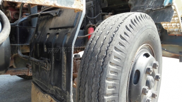 รถบรรทุก 6 ล้อ HINO KM777 กะบะยาว 4.30 เมตร เฟื่องท้าย F