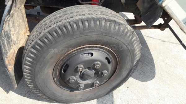 รถบรรทุก 6 ล้อ HINO KM777 กะบะยาว 4.30 เมตร เฟื่องท้าย F