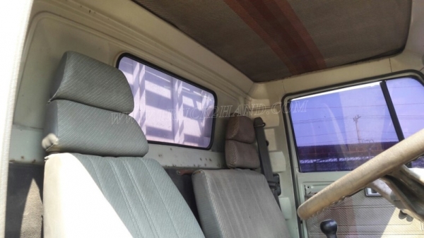 รถบรรทุก 6 ล้อ HINO KM777 กะบะยาว 4.30 เมตร เฟื่องท้าย F