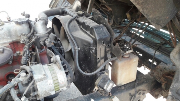 รถบรรทุก 6 ล้อ HINO KM777 กะบะยาว 4.30 เมตร เฟื่องท้าย F