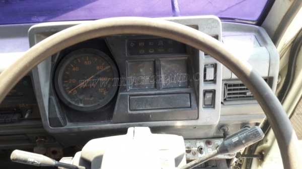 รถบรรทุก 6 ล้อ HINO KM777 กะบะยาว 4.30 เมตร เฟื่องท้าย F