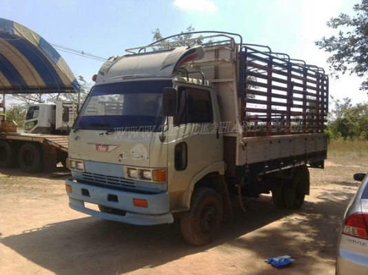 รถบรรทุก 6 ล้อ HINO KM777 กะบะยาว 4.30 เมตร เฟื่องท้าย F