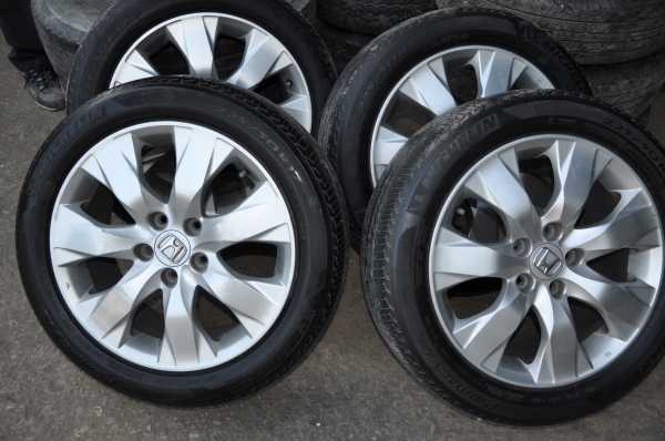 ขายแม็กซ์ HONDA ขอบ17พร้อมยาง MICHELIN 225/50R17