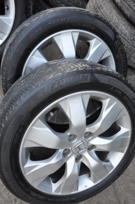 ขายแม็กซ์ HONDA ขอบ17พร้อมยาง MICHELIN 225/50R17