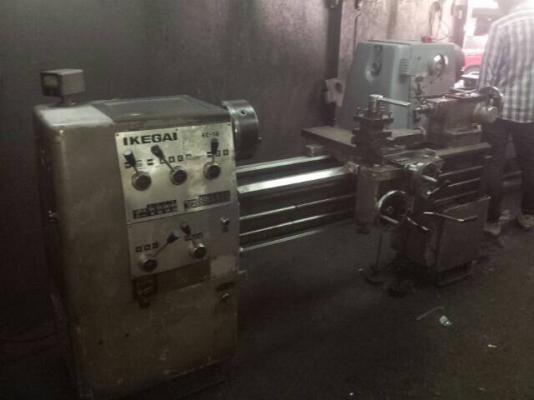 ขายแท่นกลึงIKEGAI 6 ฟุต.รางสวยๆพร้อมใช้งาน3เพลารูเพลา2นิ้ว