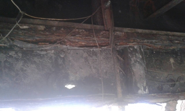 ขายรถบรรทุก 10 ล้อรั้วคอกเหล็ก ISUZU คัสซี JCM เครื่อง HO7C 185 แรงม้าเพลาโบกี้ใหญ่ เพลาเดี่ยว ราคา 280000