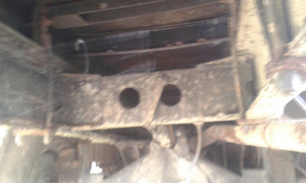 ขายรถบรรทุก 10 ล้อรั้วคอกเหล็ก ISUZU คัสซี JCM เครื่อง HO7C 185 แรงม้าเพลาโบกี้ใหญ่ เพลาเดี่ยว ราคา 280000