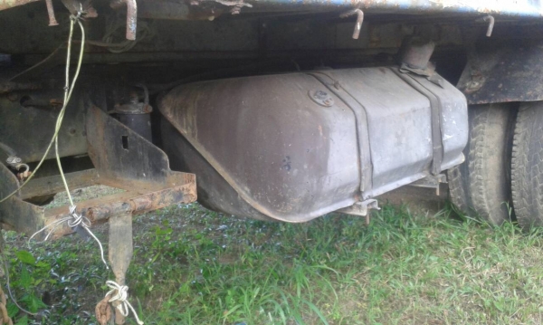 ขายรถบรรทุก 10 ล้อรั้วคอกเหล็ก ISUZU คัสซี JCM เครื่อง HO7C 185 แรงม้าเพลาโบกี้ใหญ่ เพลาเดี่ยว ราคา 280000