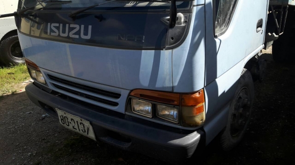 ขายรถบรรทุก 6 ล้อดัมพ์ ISUZU NPR 120 แรงม้าฝาดำ ราคา 430000