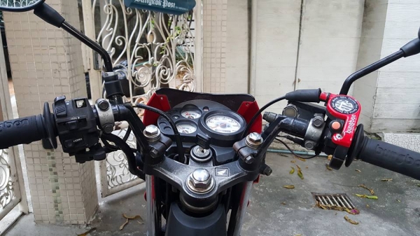 ขออนุญาติขาย  HONDA SONIC 125 ตัว TOP ไมล์ขาว สตาร์ทมือ ฟรีโอน