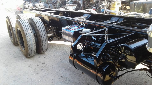 ขาย10ล้อมิตซู527 หัวคัชซี6เกียร์เดินหน้า เครื่อง195 เครื่องเดิมเกียร์เดิม เบรคใหญ่เพลาบุ๋ม เฟืองท้ายลาย ทำสีใหม่หมดยางใหม่10เส้นรถสวยสภาพพร้อมใช้