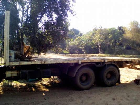 กระบะพื้นเรียบ