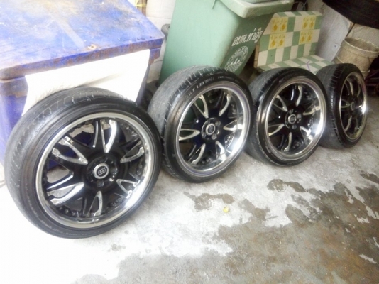 แม็ก 17 กว้าง 7.5 หน้าตื้นหลังลึก ติดยางดันลอป ราคา 6900 บาท