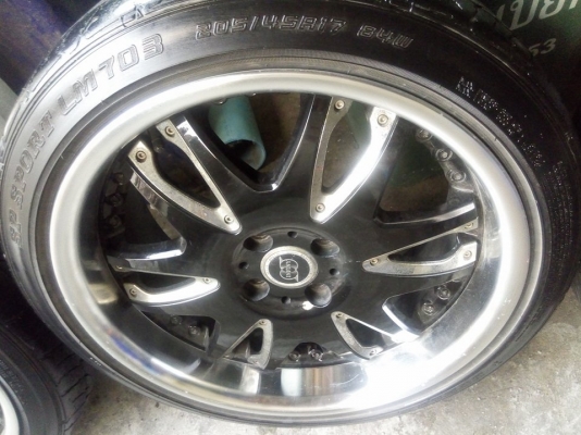 แม็ก 17 กว้าง 7.5 หน้าตื้นหลังลึก ติดยางดันลอป ราคา 6900 บาท