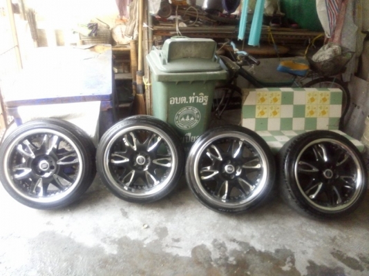 แม็ก 17 กว้าง 7.5 หน้าตื้นหลังลึก ติดยางดันลอป ราคา 6900 บาท