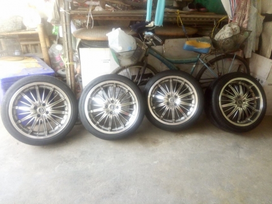 แม็ก 17 กว้าง 7.5 ออฟ 42 แนววีไอพี 6900 บาท แม็ก 17 กว้าง 7.5 ออฟ 42 แนววีไอพี 6900 บาท