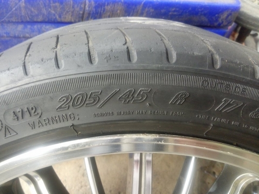 แม็ก 17 กว้าง 7.5 ออฟ 42 แนววีไอพี 6900 บาท แม็ก 17 กว้าง 7.5 ออฟ 42 แนววีไอพี 6900 บาท