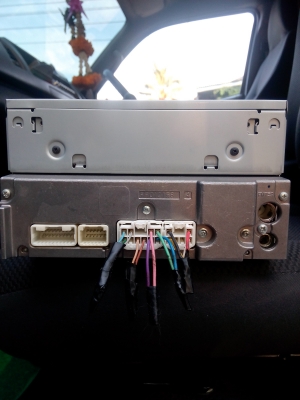 ขายวิทยุ CD 2 DIN ติดรถโตโยต้าอัลติสถอดป้ายแดง