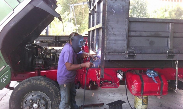 ขายรถ 6 ล้อกลาง