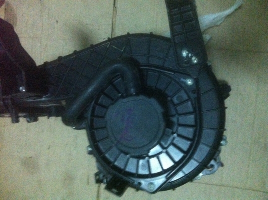 ตู้แอร์มิตชูไททั้นพร้อมเบาเวอร์แอร์ถอดรับประกันครับ