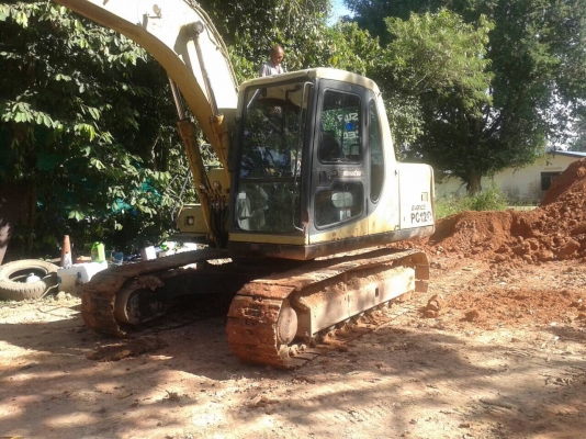 ขายรถแบคโฮ KOMATSU PC120-6 เอกสารอินวอย ระบบไฟเต็ม ราคา 850000