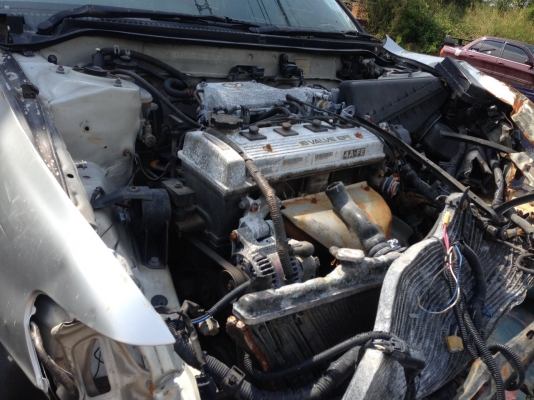 ขายรถเก๋ง TOYOTA 3 ห่วง เครื่อง 1.6 ปี 95 เกียร์ออโต้ กระจกไฟฟ้า ราคา 15000