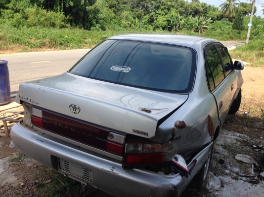 ขายรถเก๋ง TOYOTA 3 ห่วง เครื่อง 1.6 ปี 95 เกียร์ออโต้ กระจกไฟฟ้า ราคา 15000